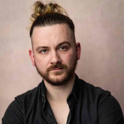 Nathan J  Lloyd