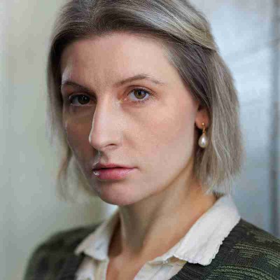 Julia Nika Neviandt