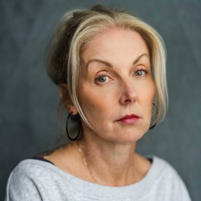 Suzanna  Hughes 