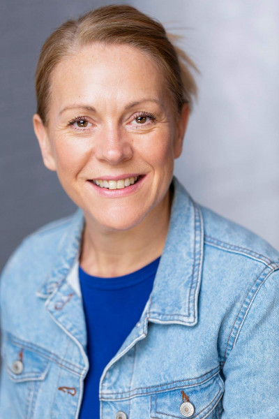 Nikki Hellens